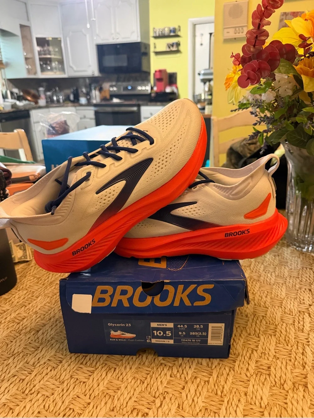 Brooks Men's Glycerin 23 Running Shoe - White/Navy/Orange sz 10.5 mens
